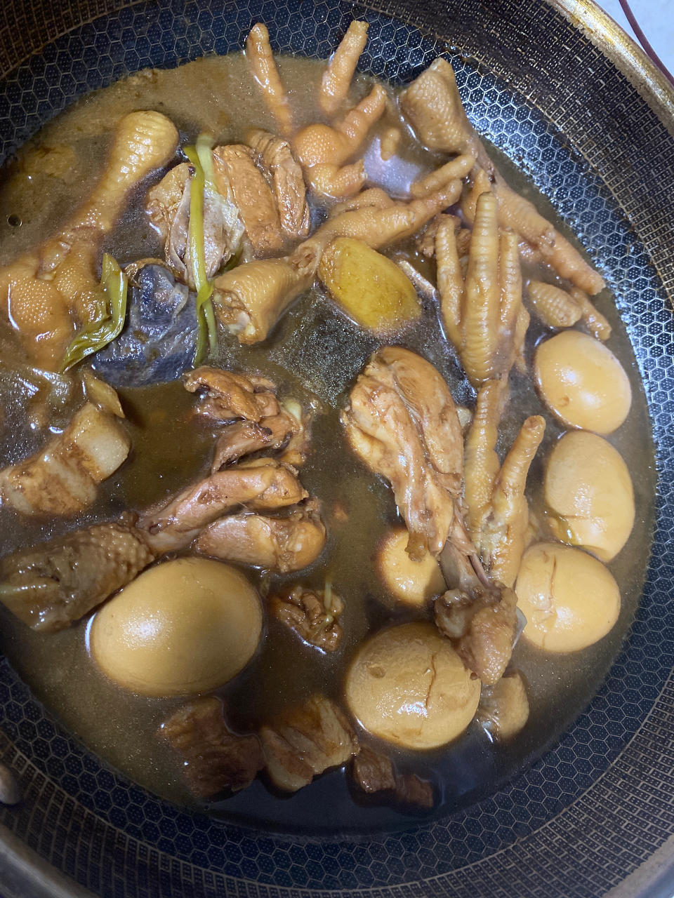 卤肉这样做 全家夸你是大厨 香而不腻 软烂脱骨 肉香味四溢 附细节视频详解