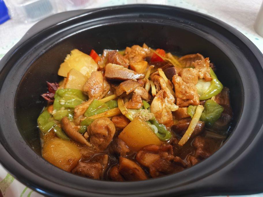 土豆香菇炖鸡腿