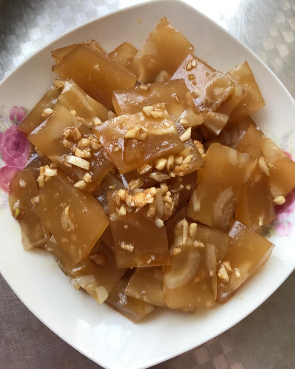 炒苔菜 清炒菜花 金针菇培根卷 蚝油蘑菇 酸汤肉丸子