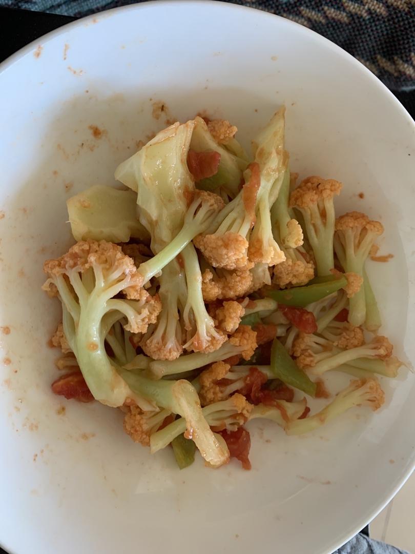 汤汁都不放过的番茄炒菜花