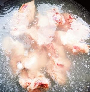 “招魂”素鸡豆干卤排骨的做法 步骤2