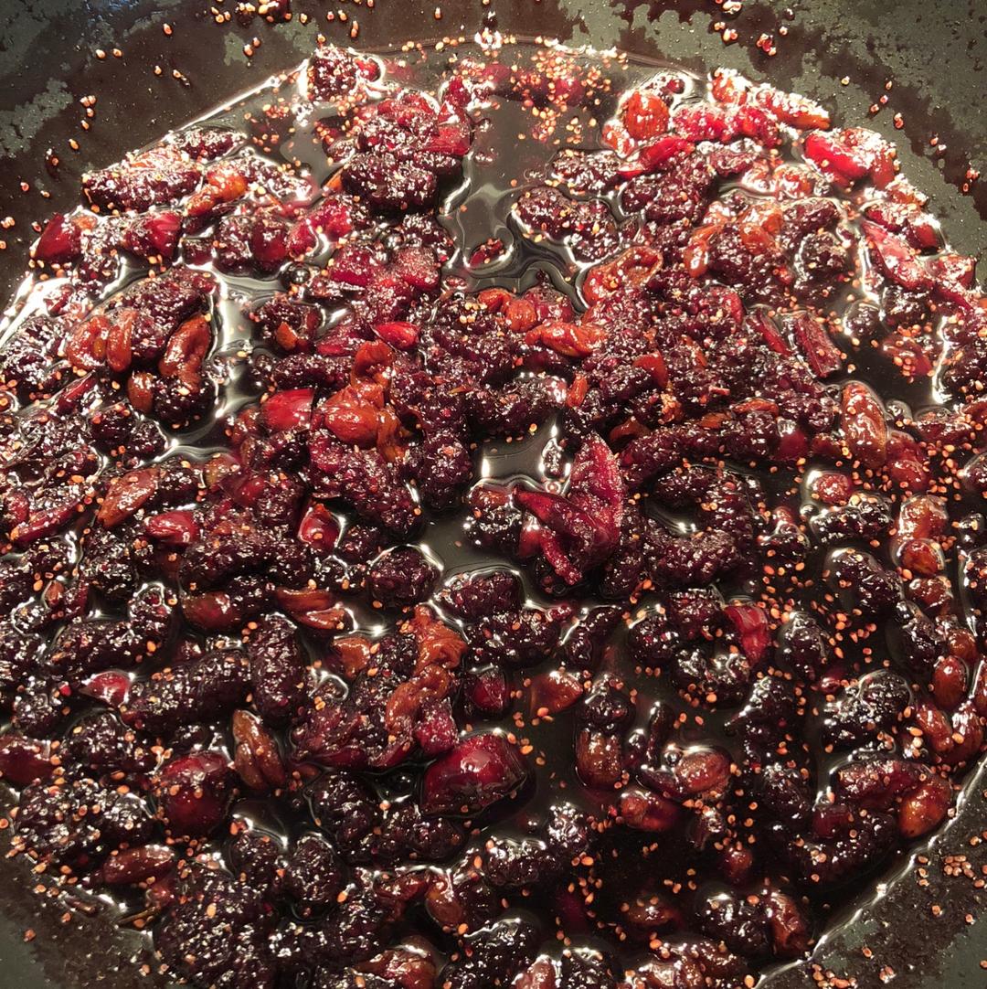 滋补肝肾去黑眼圈的桑葚枸杞膏