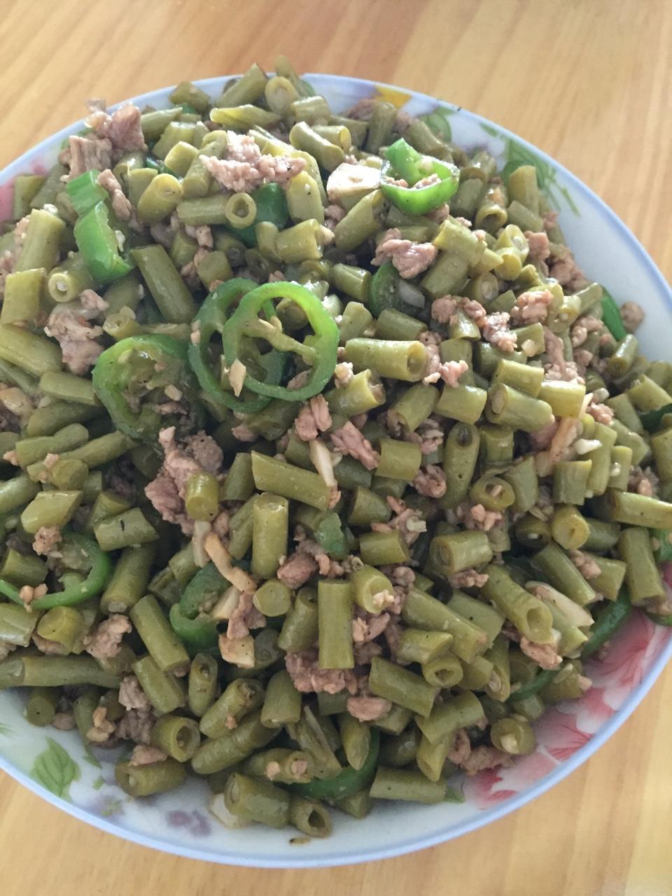 【酸豆角炒肉末圖片】江燕輝_下廚房