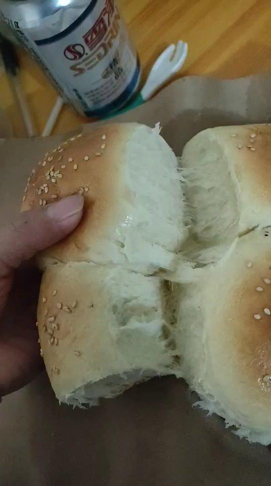 🥛超简单快手，柔软拉丝，一次发酵，牛奶小餐包