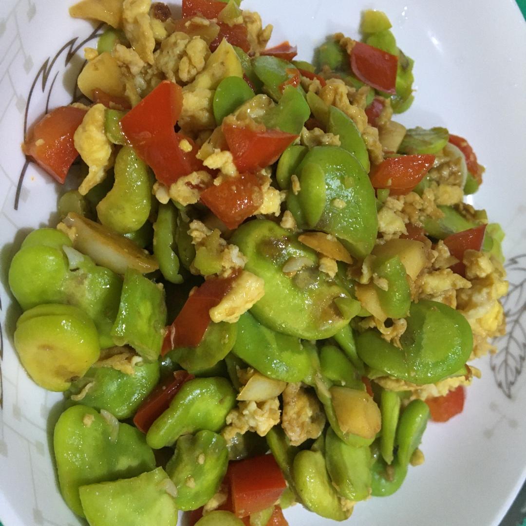蚕豆米炒鸡蛋