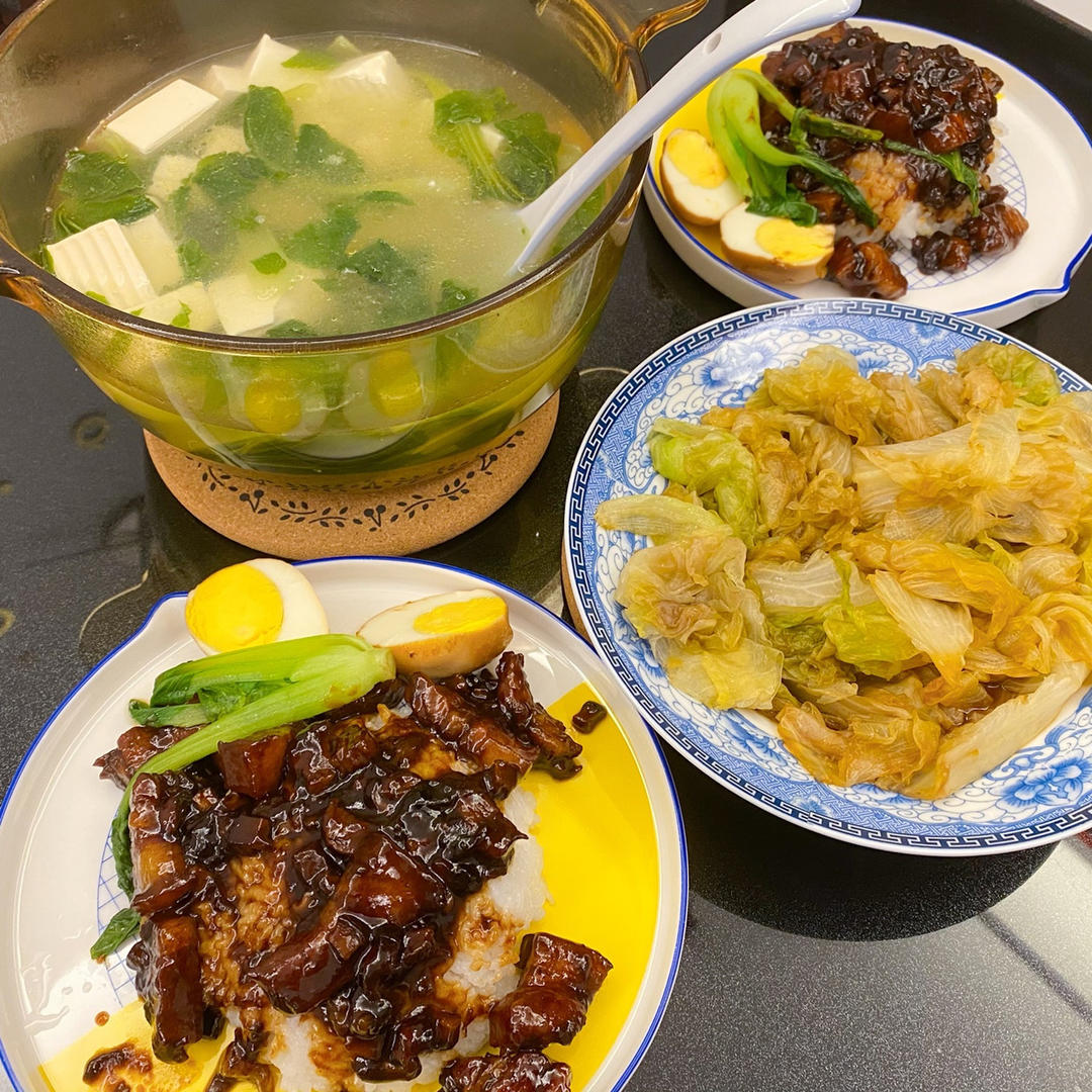 洋葱酥卤肉饭