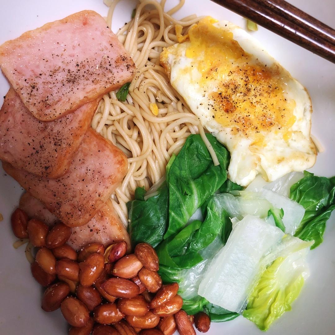 姥姥的爽口凉面！（干拌挂面）