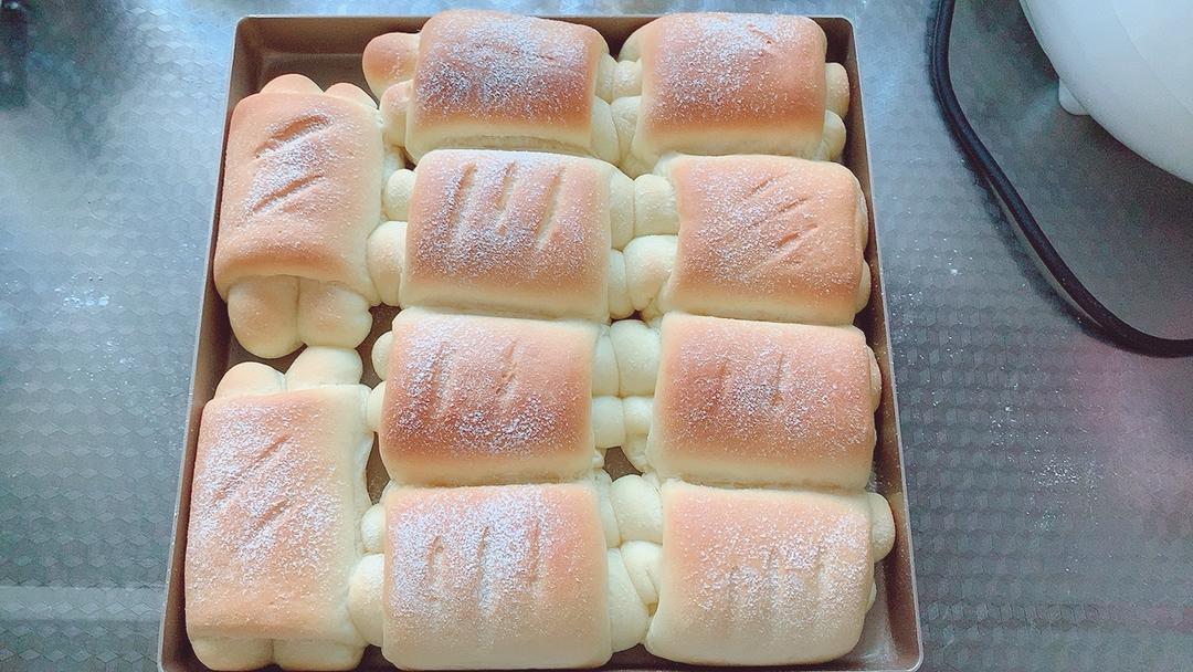 软到不知所措的牛奶卷