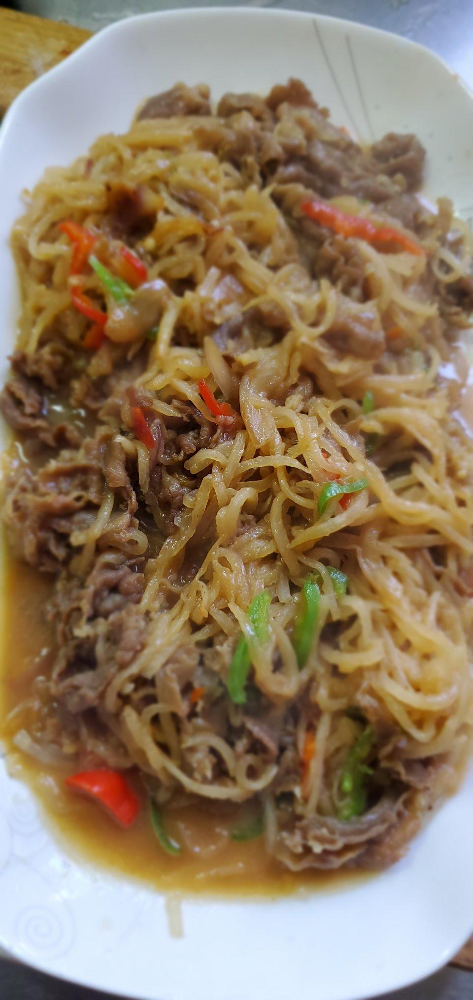 卡教授做的白萝卜丝炒牛肉