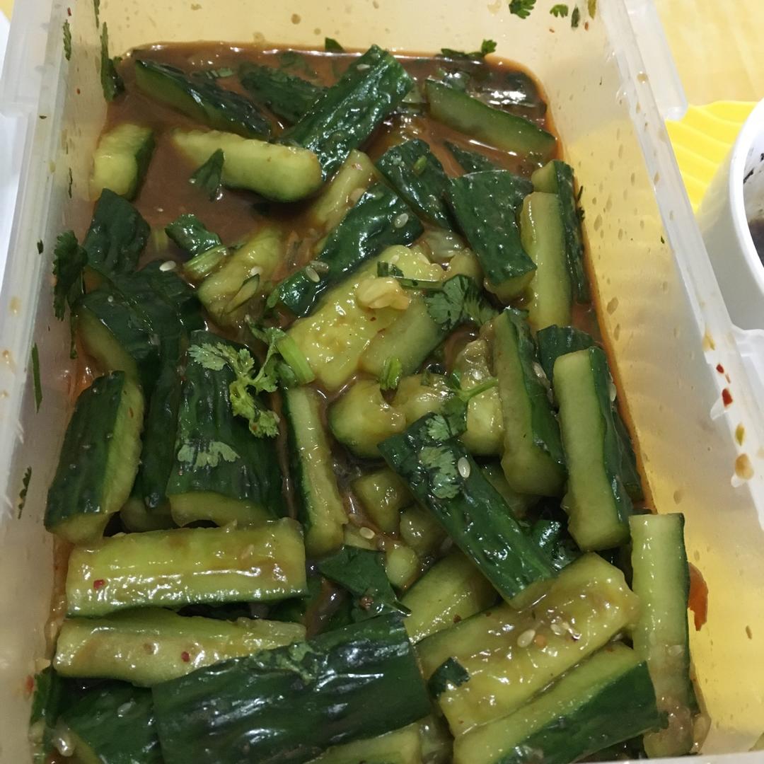 凉拌黄瓜