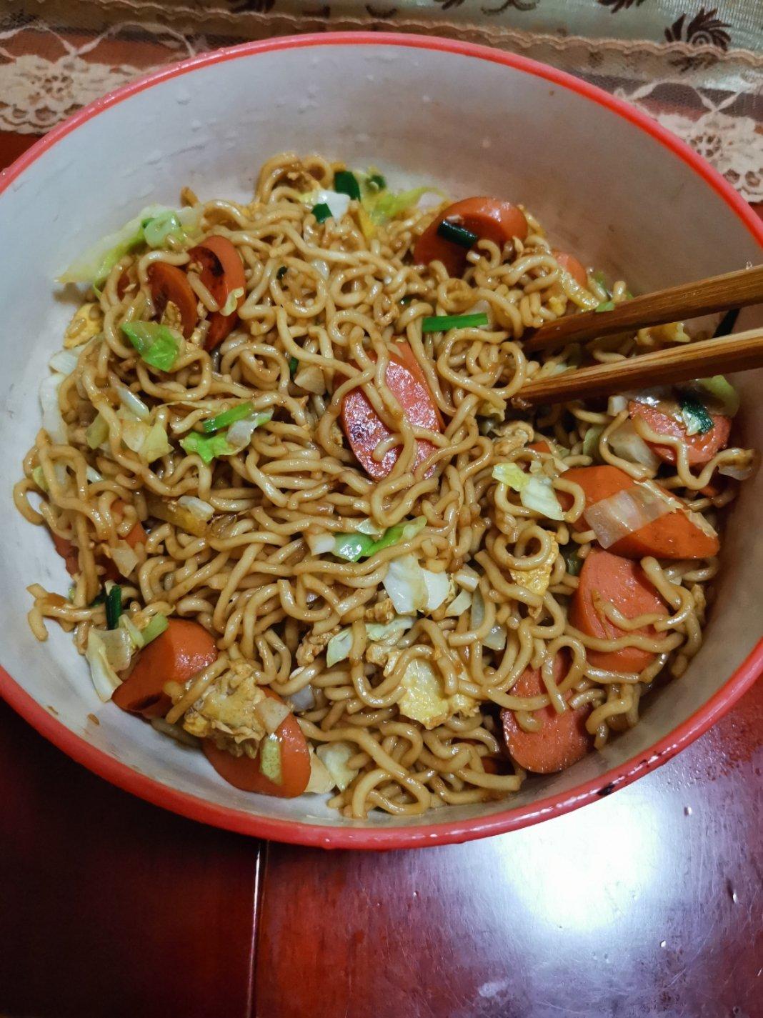 炒方便面￨幸福感爆棚