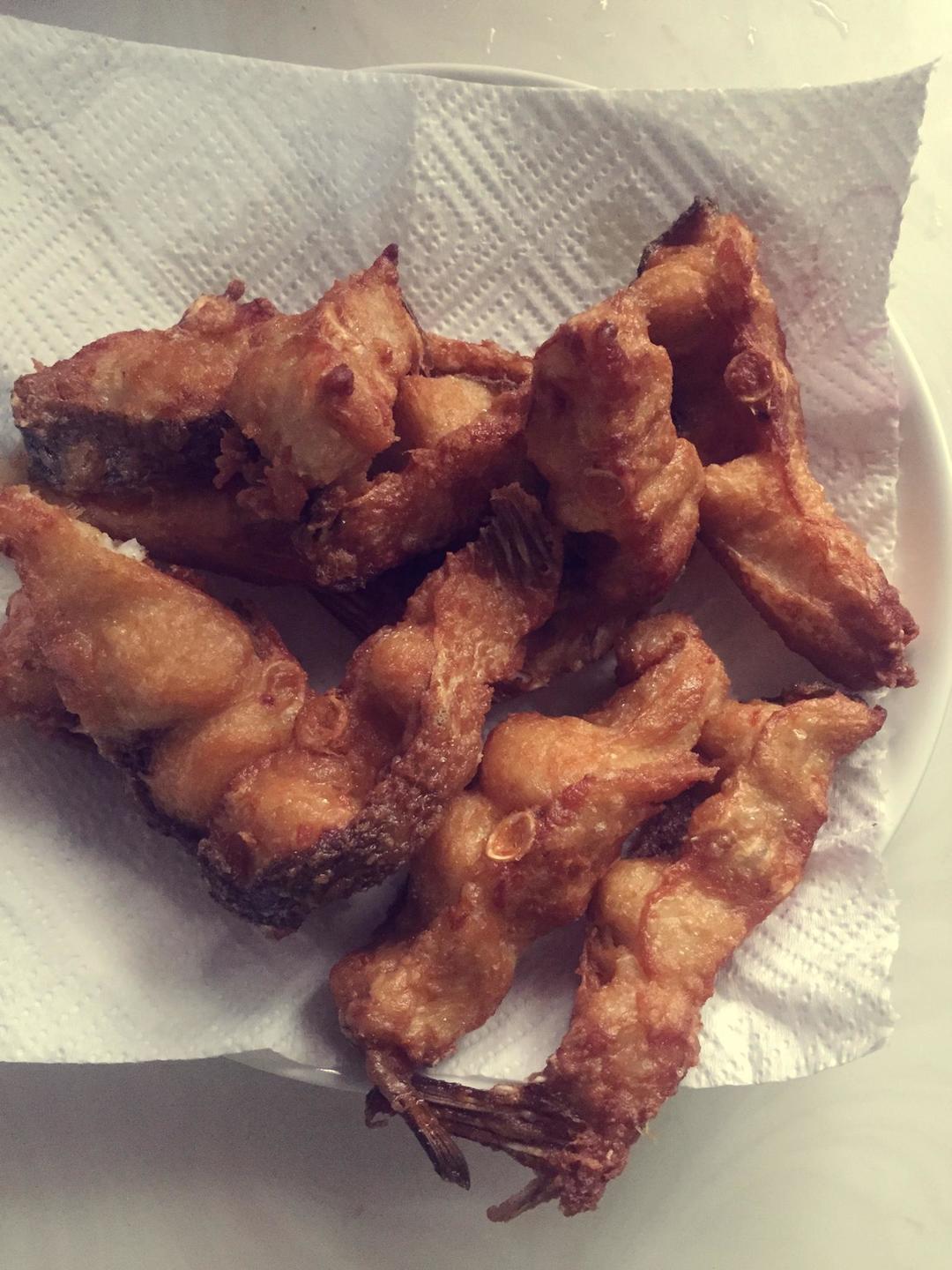 油炸鱼块的做法