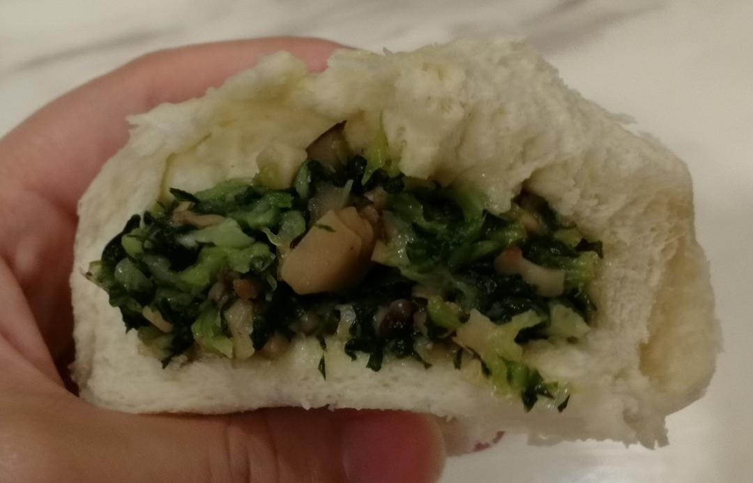 秒杀绿杨邨的香菇菜包