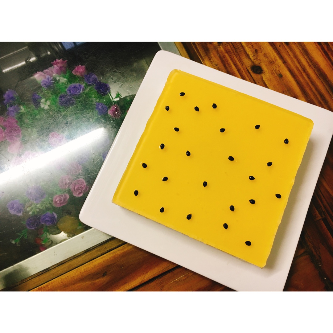 热带风情——椰香百香果慕斯