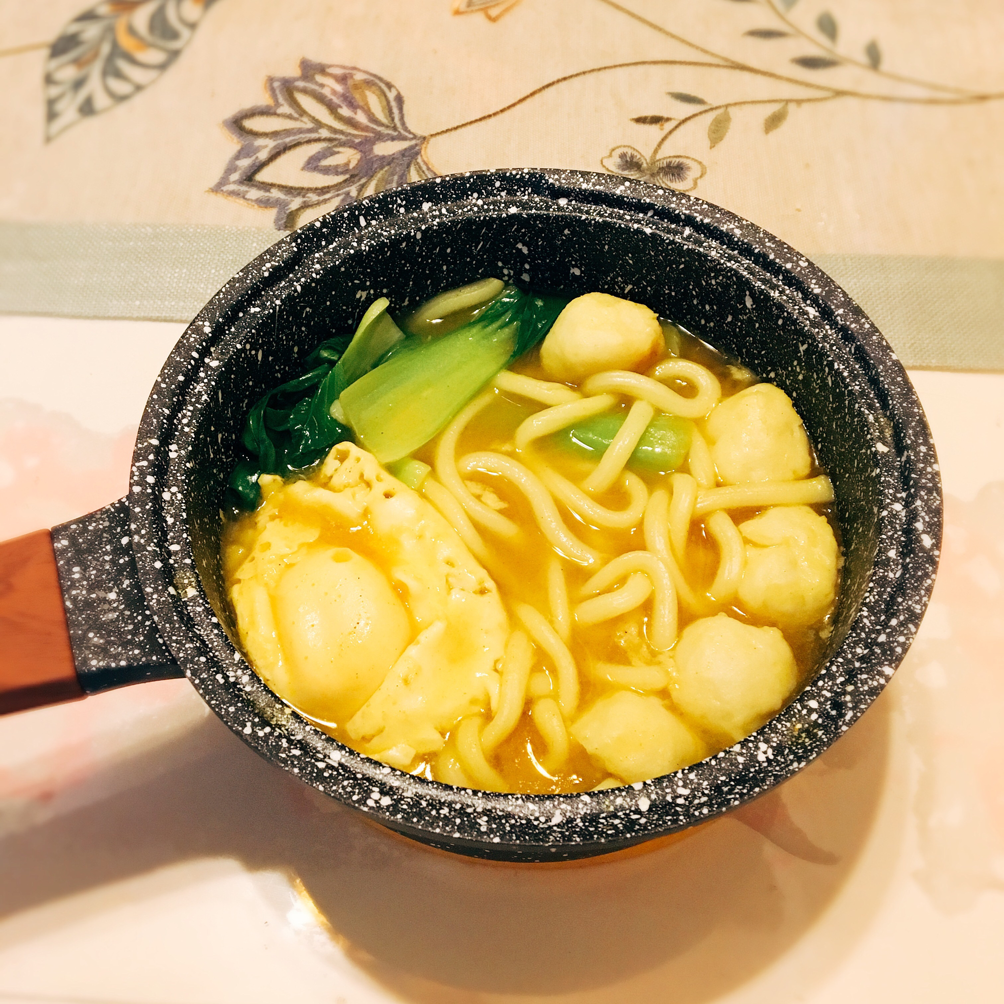 咖喱鱼丸乌冬面