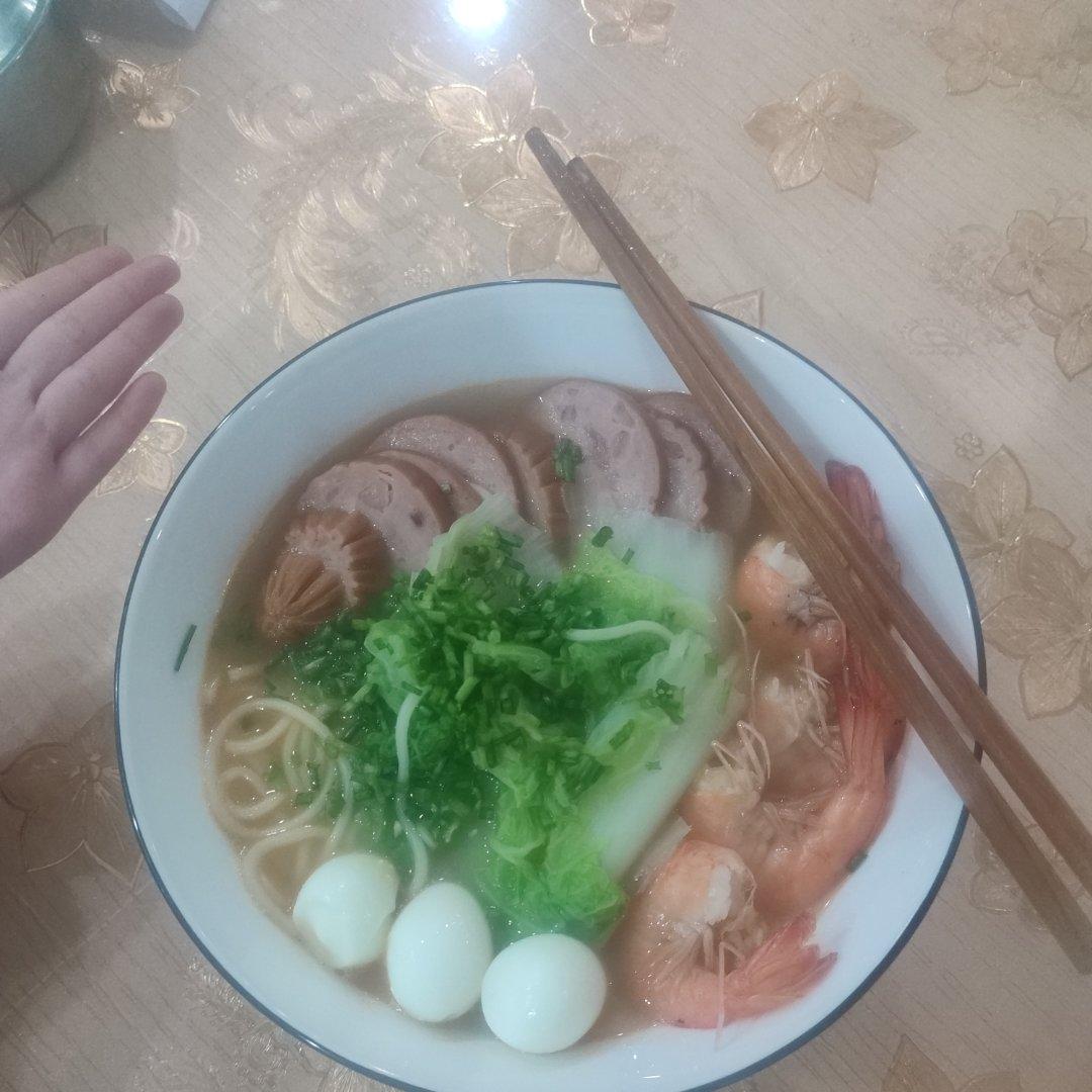 十分钟快手鲜虾面
