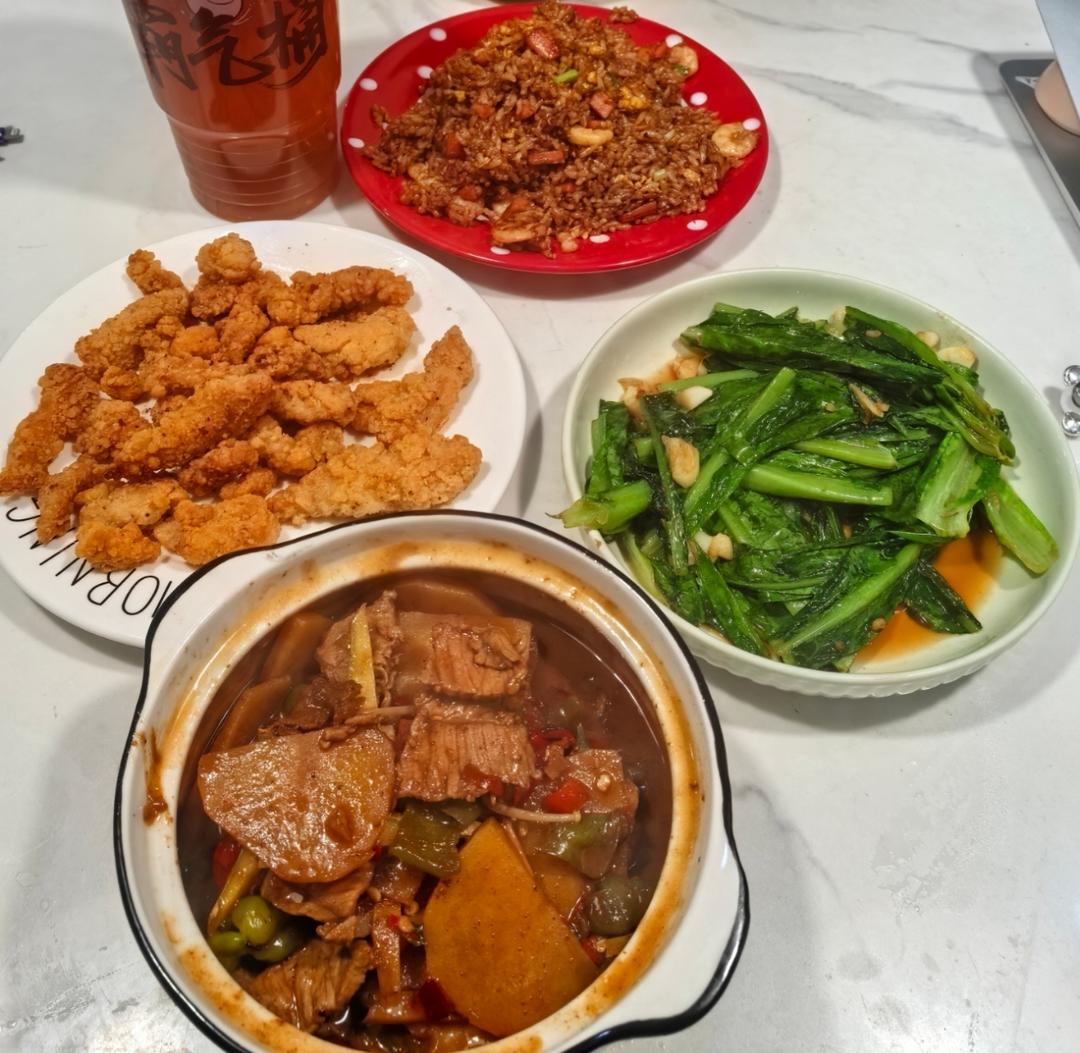 粒粒分明虾仁蛋炒饭
