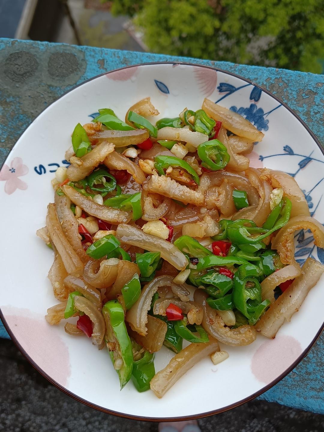 尖椒炒肉皮