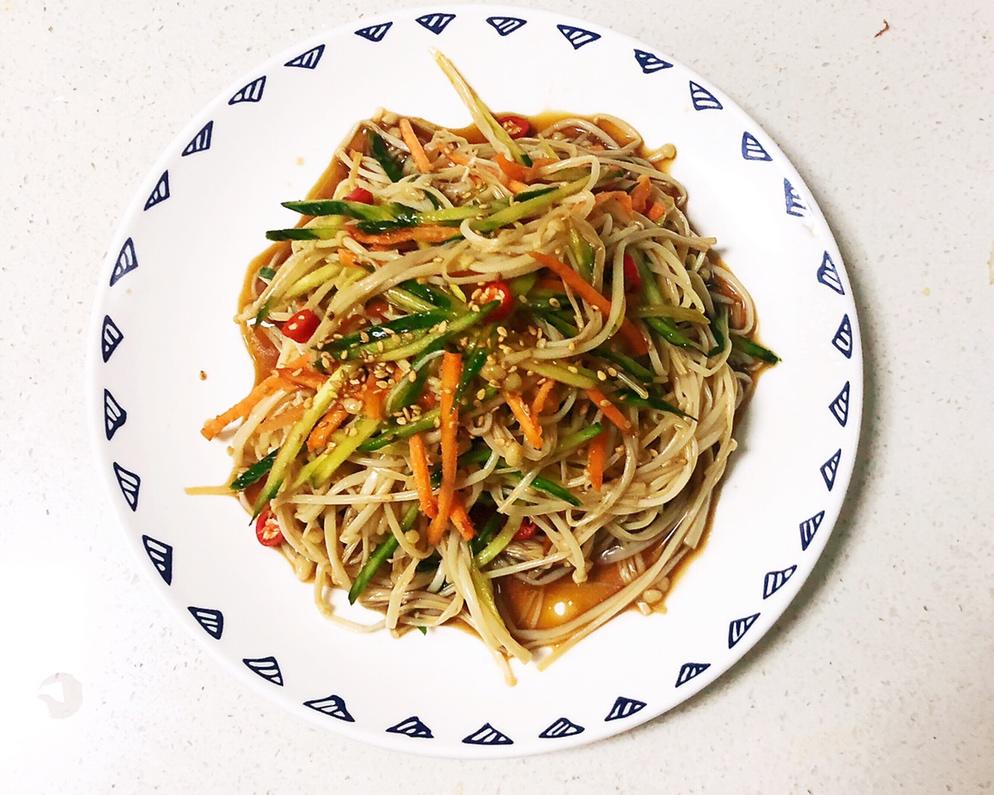 零失误低脂凉拌金针菇的做法 步骤4