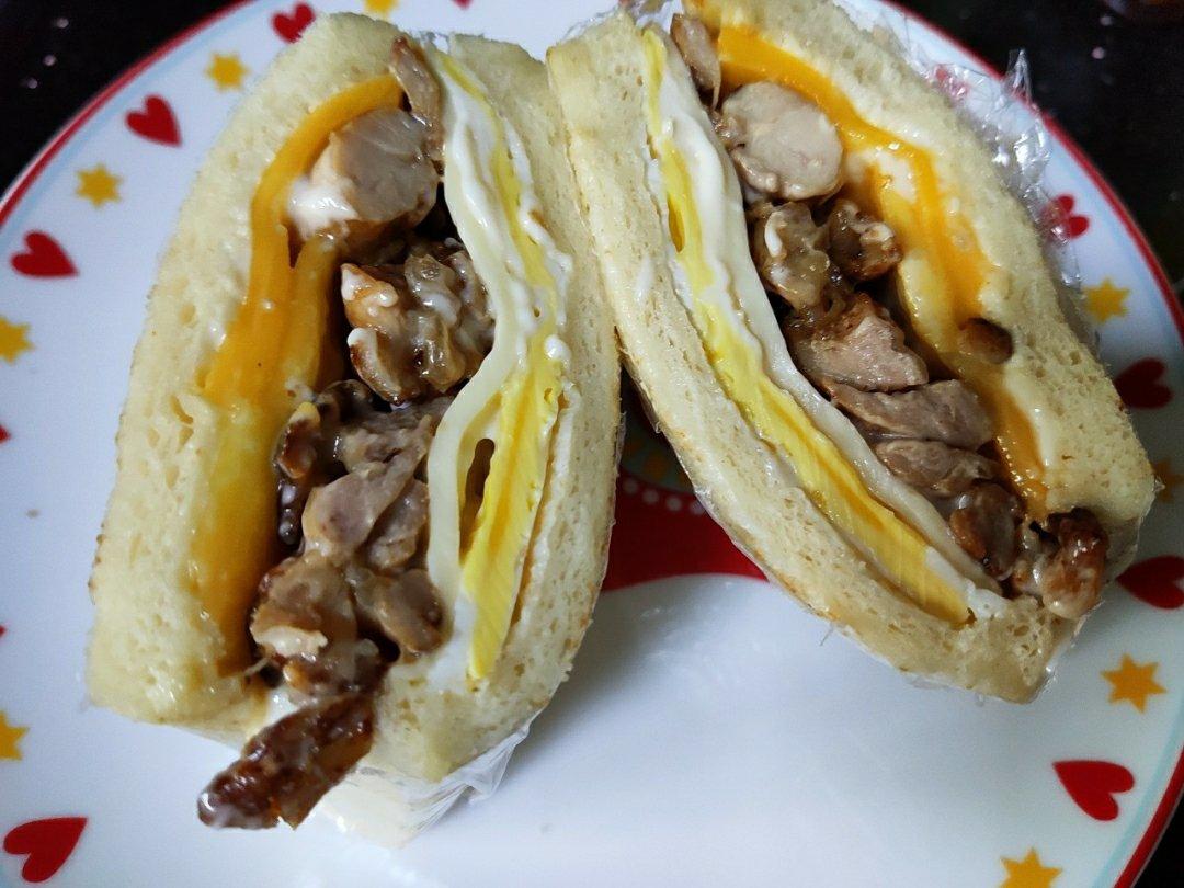 低脂早餐的美味吃法，超大份哦——鸡胸肉三明治