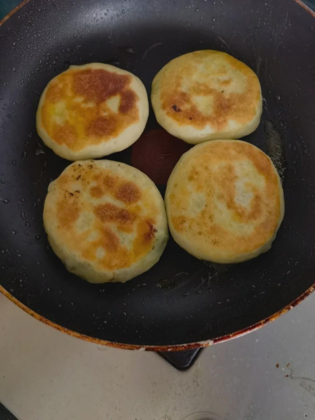 【小美】韭菜盒子