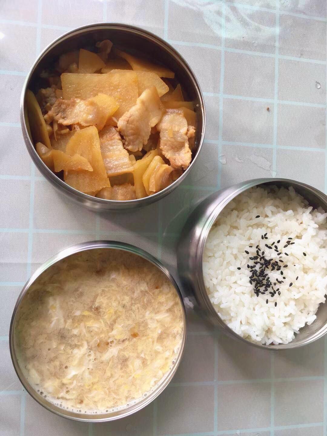 便当快手餐之土豆烧肉