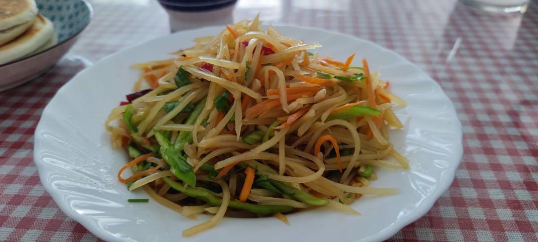 凉拌土豆丝，爽口开胃