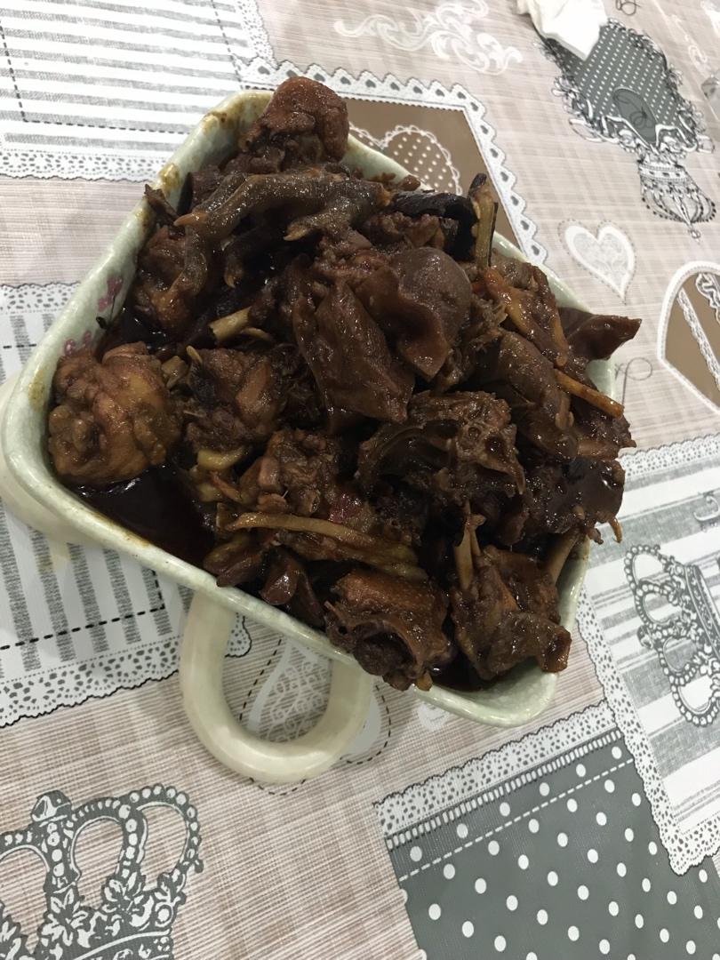 超级好吃的红烧鸡块