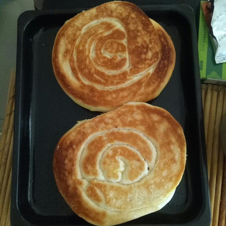 烤花馍（兰州？宁夏？反正就是很民族很家乡很好吃的烤馍馍）