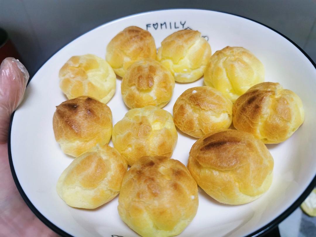 简单易成功的奶油小泡芙做法