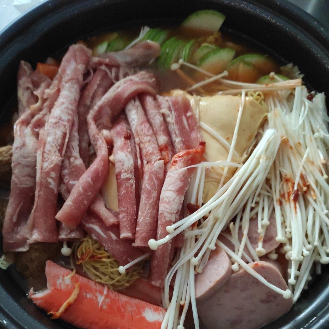 简单又好吃的韩式料理「部队锅」