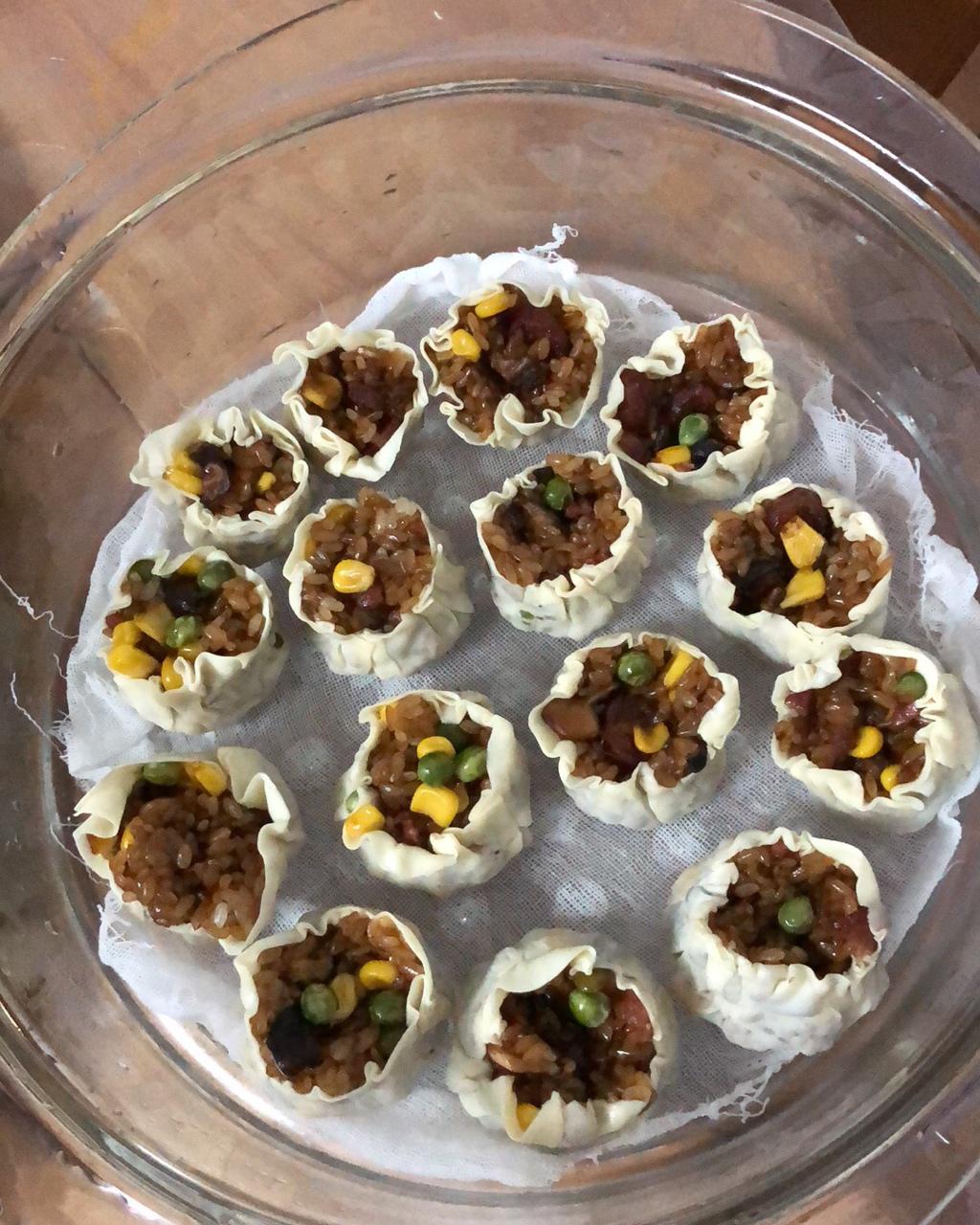 饺子皮咸蛋黄烧麦