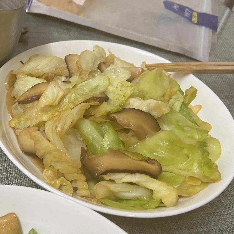 厨师长教你：“手撕包菜”的家常做法,简单又不失美味