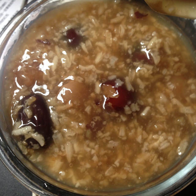 桂圆红枣糯米粥