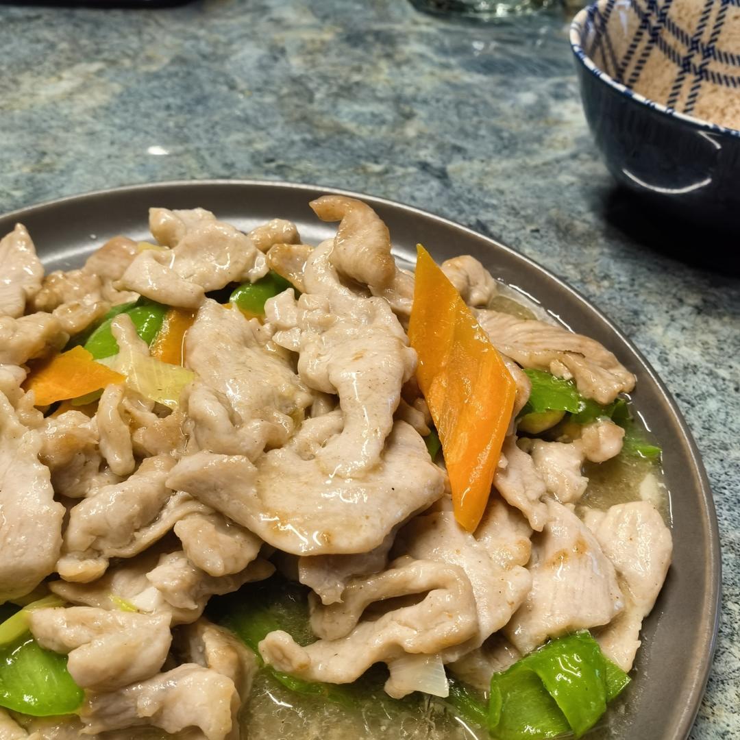 滑溜里脊#滑熘里脊（最简单的做法，吃出小时候的味道）