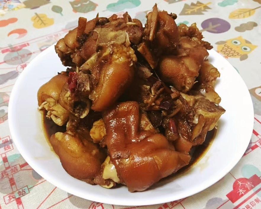 无油红烧猪蹄