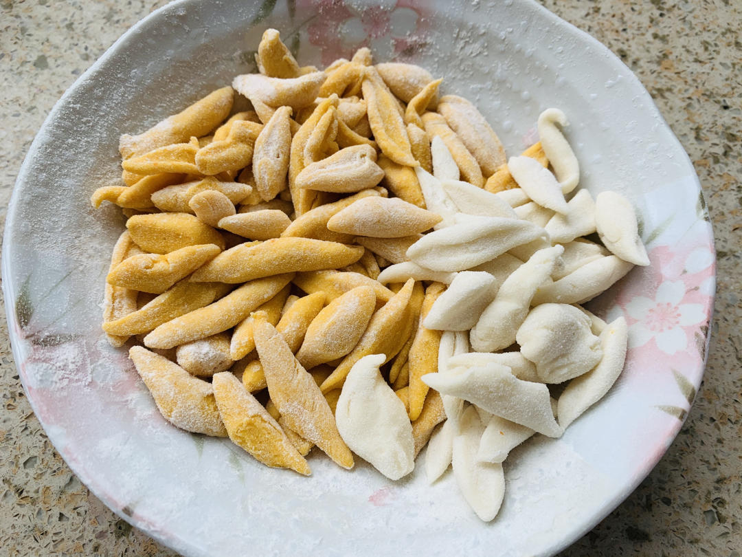 彩色蔬菜无水面团 彩色面团 面疙瘩 彩色饺子 辅食Magimix玛捷斯