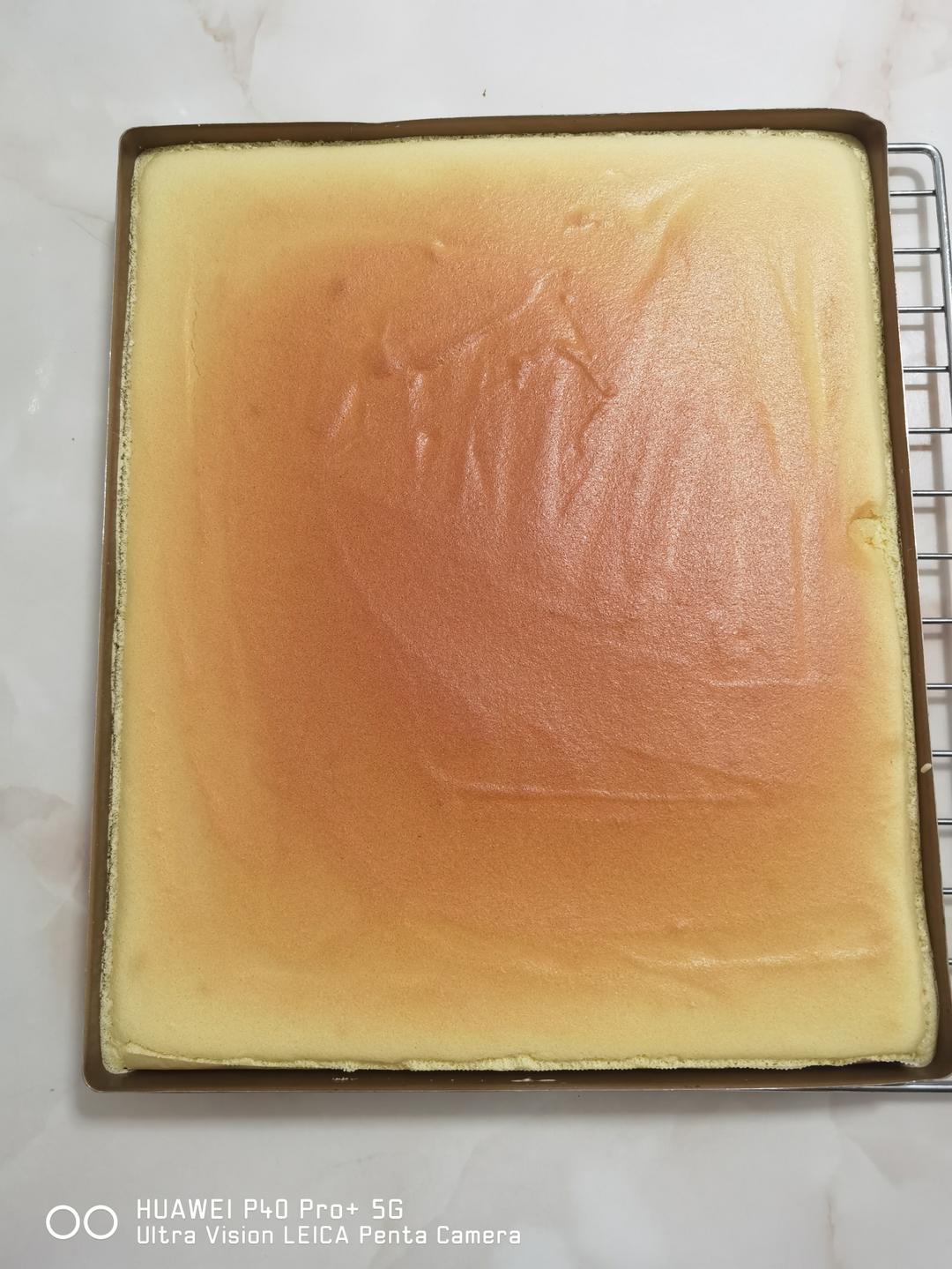 超详细的瑞士卷奶油蛋糕卷原味蛋糕卷的制作方法 饱满不掉皮不开裂（附模具换算方法）