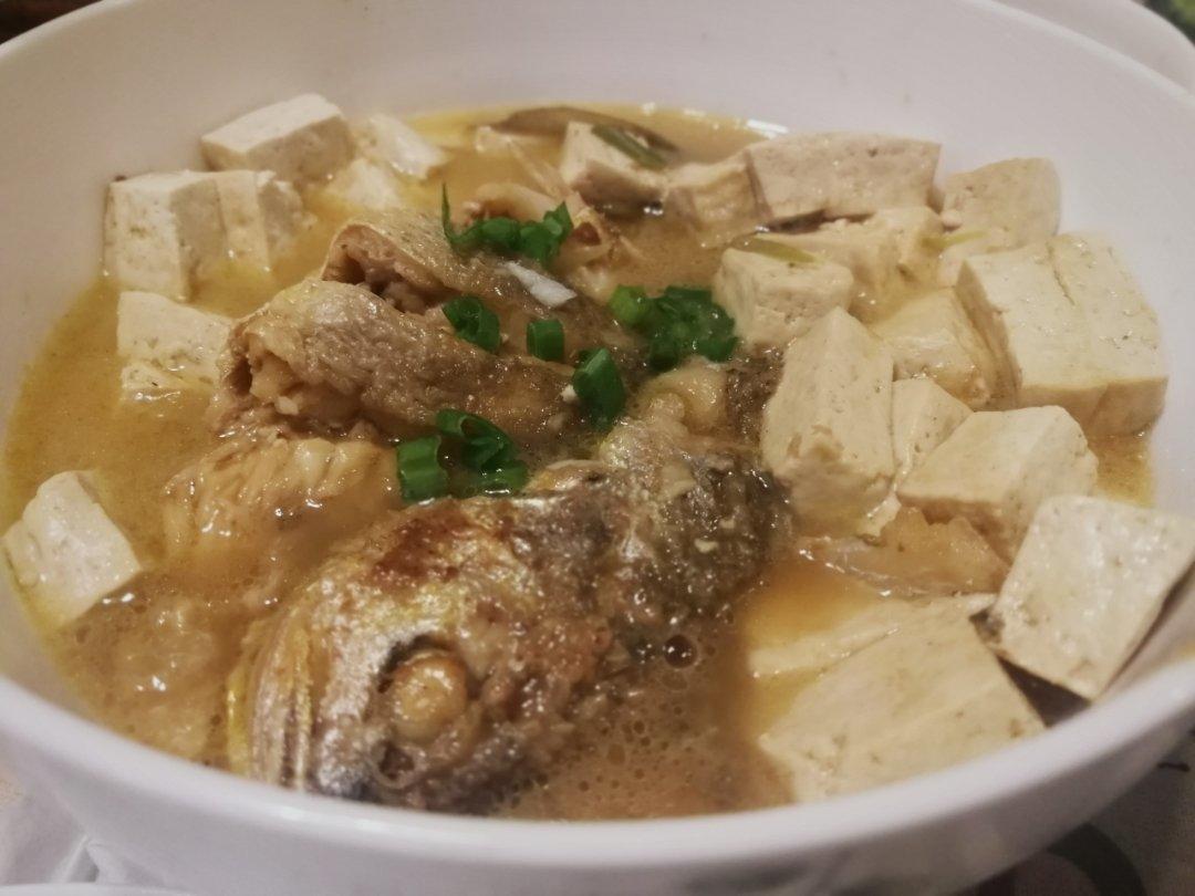 黄鱼烧豆腐