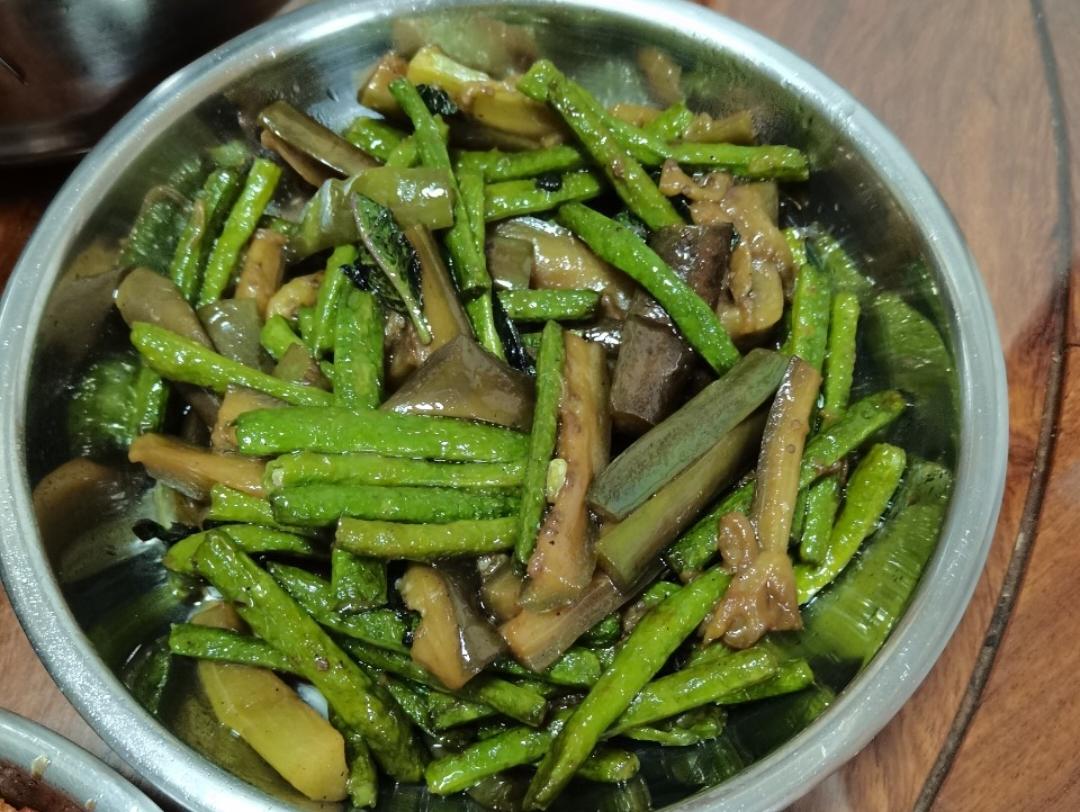 豆角烧茄子