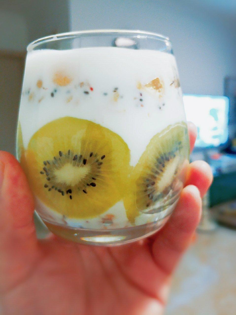 有些「杯壁」的酸奶们