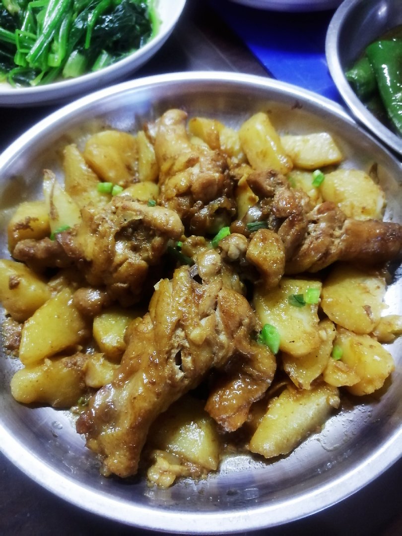 鸡翅根炖土豆