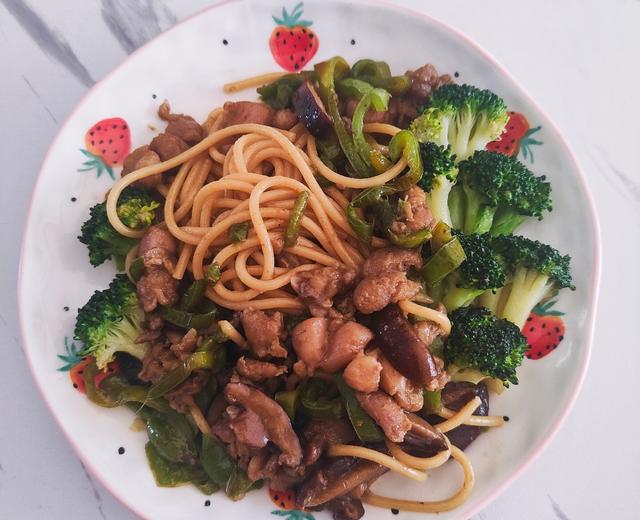 🔥减脂青椒鸡肉意面的做法