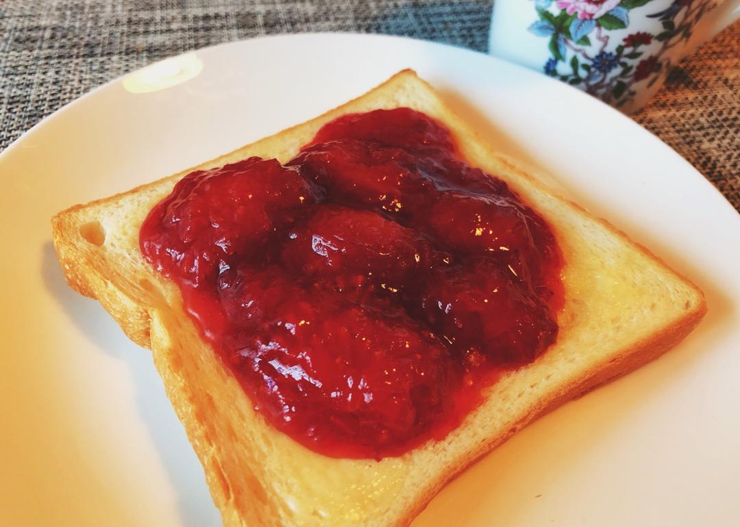 《昨日的美食》之草莓果酱
