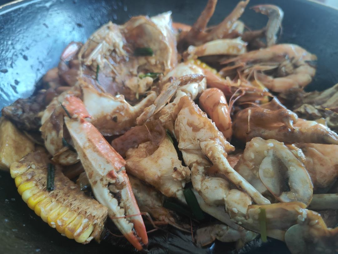 胖哥俩肉蟹煲