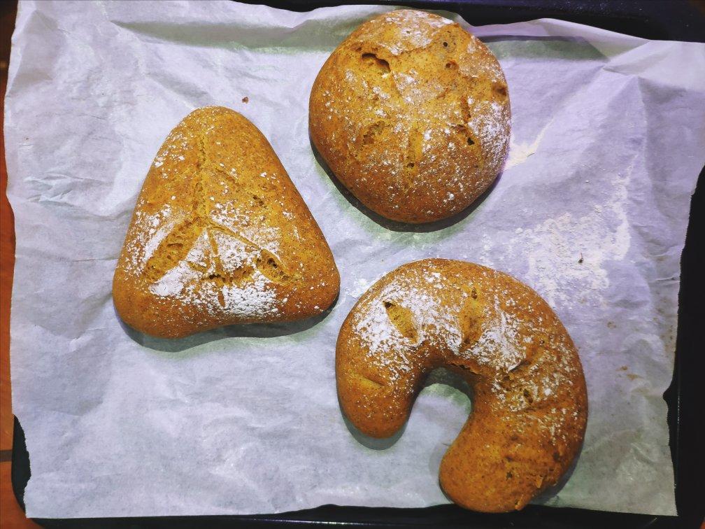 好吃到疯的南瓜奶酪软欧包