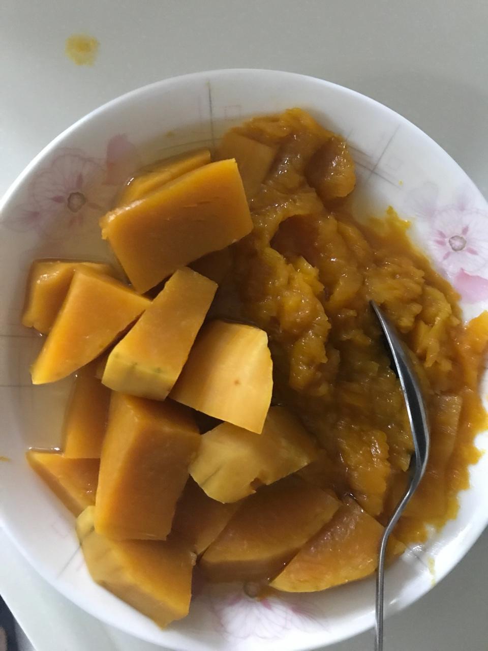南瓜花卷