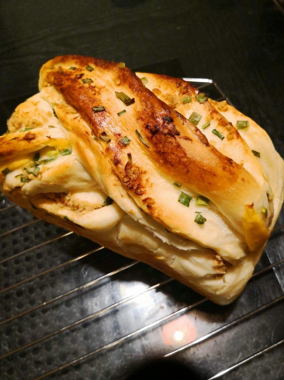 香葱肉松手撕吐司