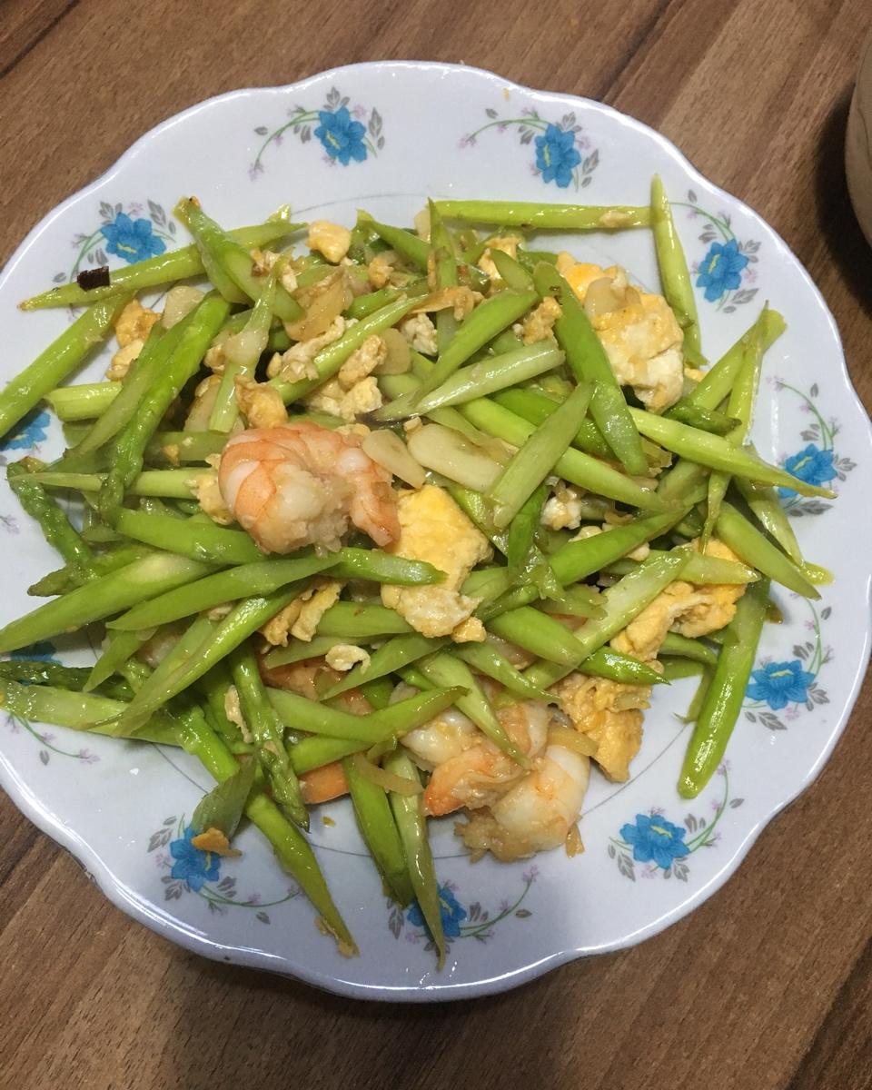 芦笋炒虾仁
