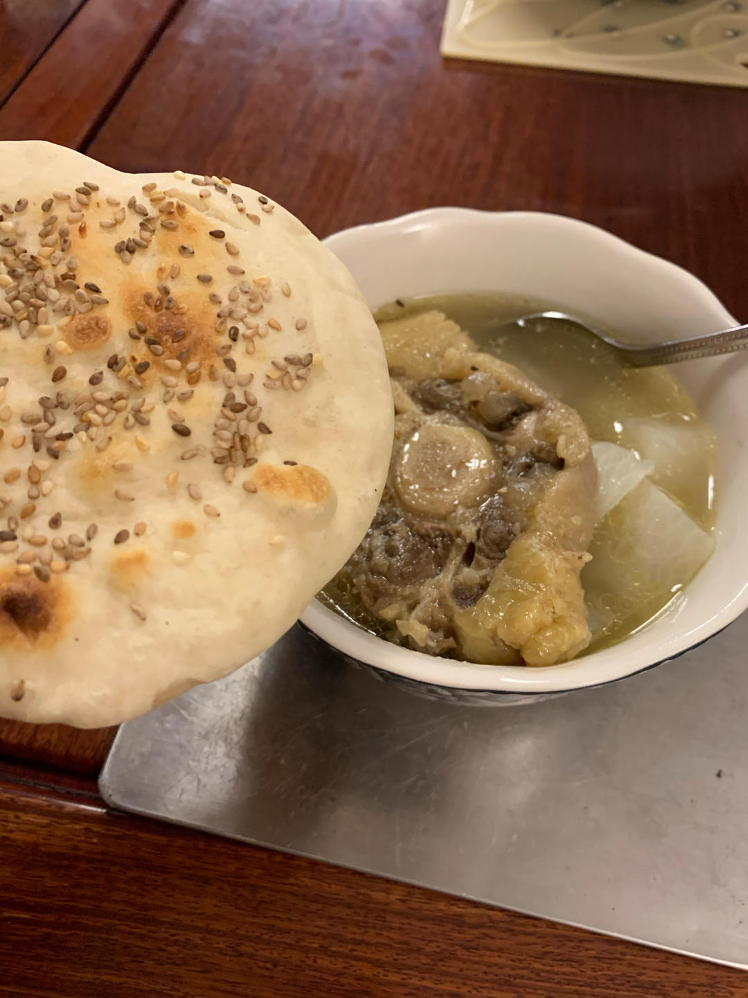 芝麻白饼——牛、羊肉汤的绝配面食